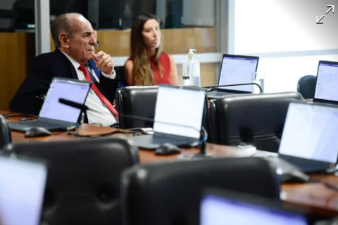 Na pauta da CCJ, novo  Código Eleitoral regula  uso de IA em campanha  A Comissão de Constituição e Justiça (CCJ)  vota no dia 9 de julho o projeto do novo  Código Eleitoral (PLP 112/2021). O relator  da matéria, senado...